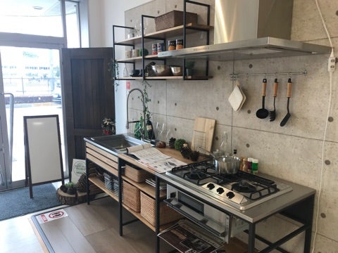 今日はお客様とショウルームへの来場