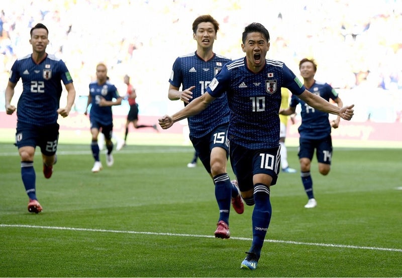 明日はループチャイルドのお茶の間ライブ