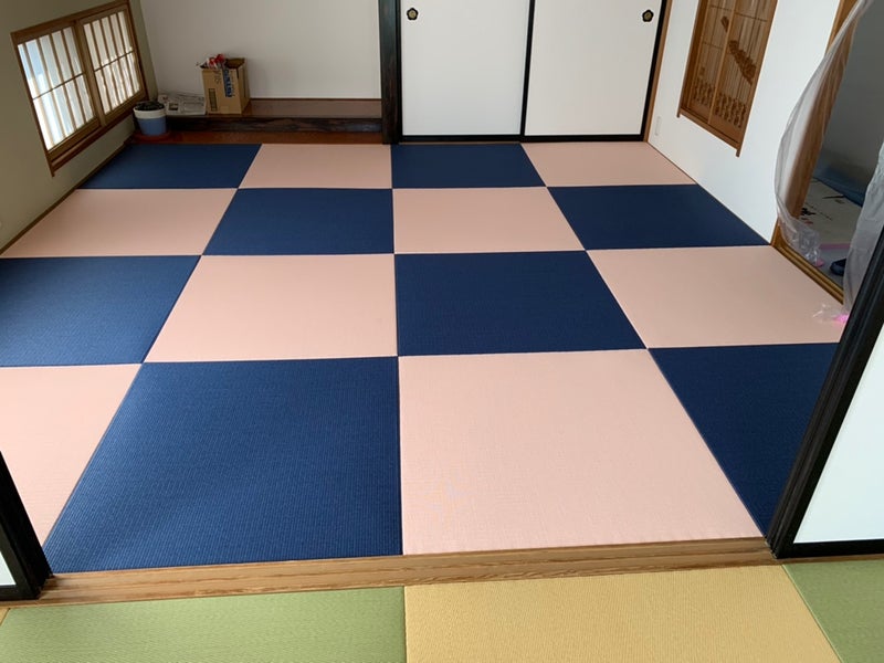 私もお客様も冒険で、ピンクの畳を入れたんです‼