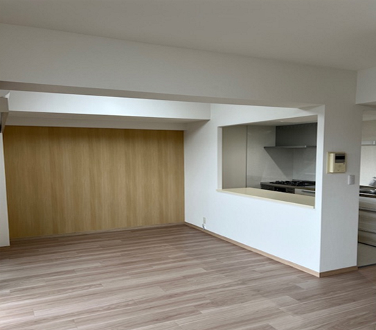 マンションの常識を変える、賢い自然素材風リフォーム